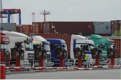 PalettenReport Hamburg führt als erster deutscher Seehafen Slotbuchung für Container-Trucker ein